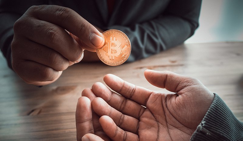 Coinbase ceo brian armstrong launches cryptocurrency charity fund Coinbase ceo brian armstrong launches cryptocurrency charity fund