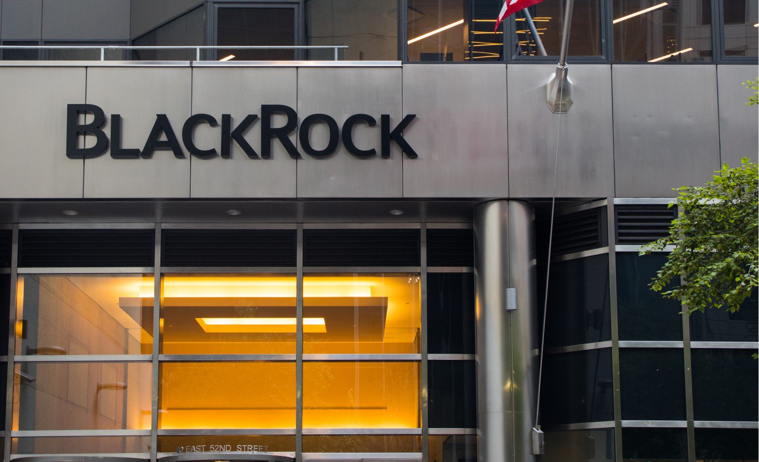 Report: world's biggest asset manager blackrock exploring bitcoin Report: world's biggest asset manager blackrock exploring bitcoin