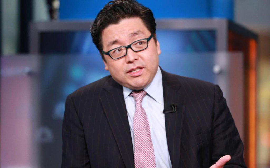 4 reasons why it’s not too late to invest in bitcoin Tom lee: current price gives a “huge bull signal”