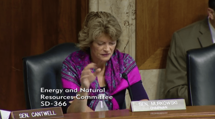 Us senators raise crypto mining concerns, propose government blockchains Us senators raise crypto mining concerns, propose government blockchains