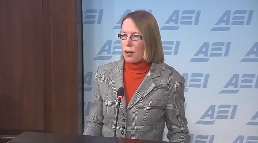 Another major investment firm says bitcoin etf not likely in 2018 Sec hester peirce bitcoin etf