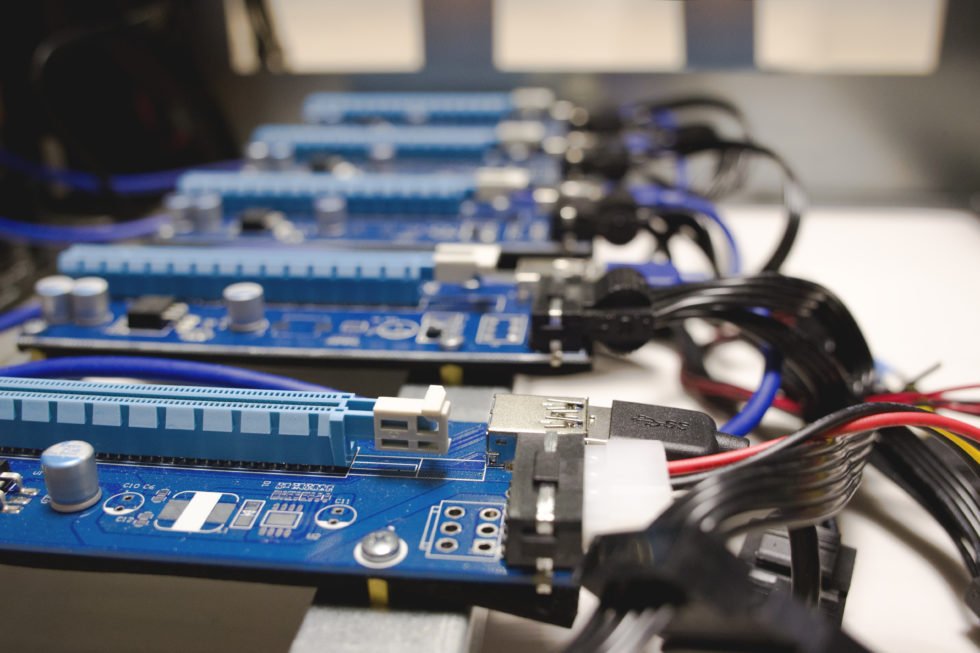 Dorm room mining operations have universities concerned Soon, the heat from clines setup became an issue. He describes the steps he took in order to mitigate the high-temperature conditions in his dorm room.