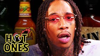 Wiz khalifa gets smoked out by spicy wings | hot ones Wiz khalifa gets smoked out by spicy wings | hot ones