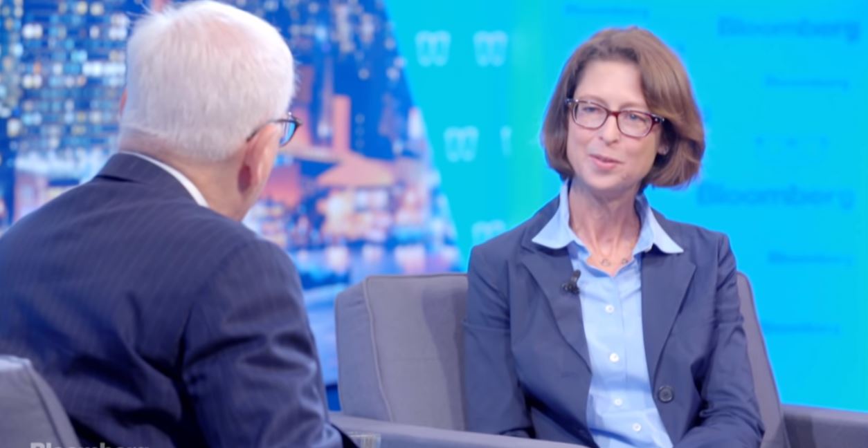 Mainstream: $7. 2 trillion asset manager fidelity will help customers invest in bitcoin Abigail johnson fidelity
