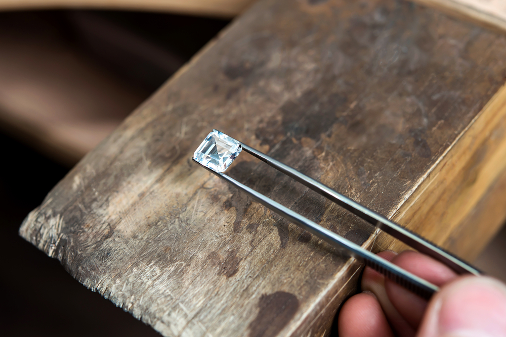 Beyond crypto friendly: swiss bank helps clients participate in icos Diamond ico