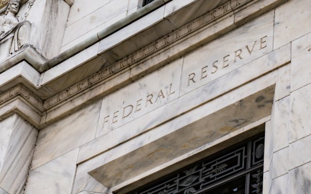 Shutterstock_1055599112-640x400. Jpg St louis fed explains why crypto $btc price ‘not likely to fall to zero’