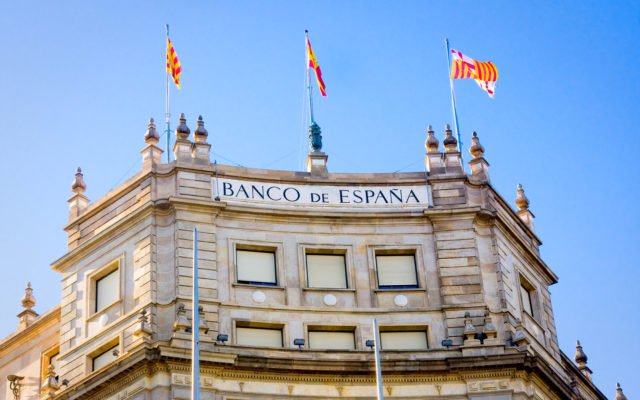 Shutterstock_506328367-640x400. Jpg Spain’s central bank: bitcoin inefficient as large-scale payment system