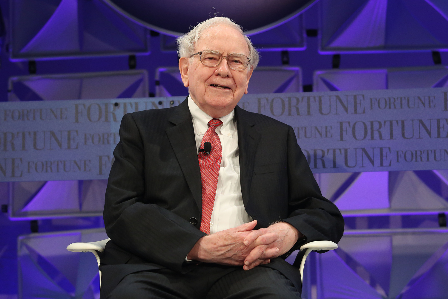 Warren buffet: bitcoin is a ‘delusion’ but blockchain is ‘ingenious’ Warren buffet: bitcoin is a ‘delusion’ but blockchain is ‘ingenious’