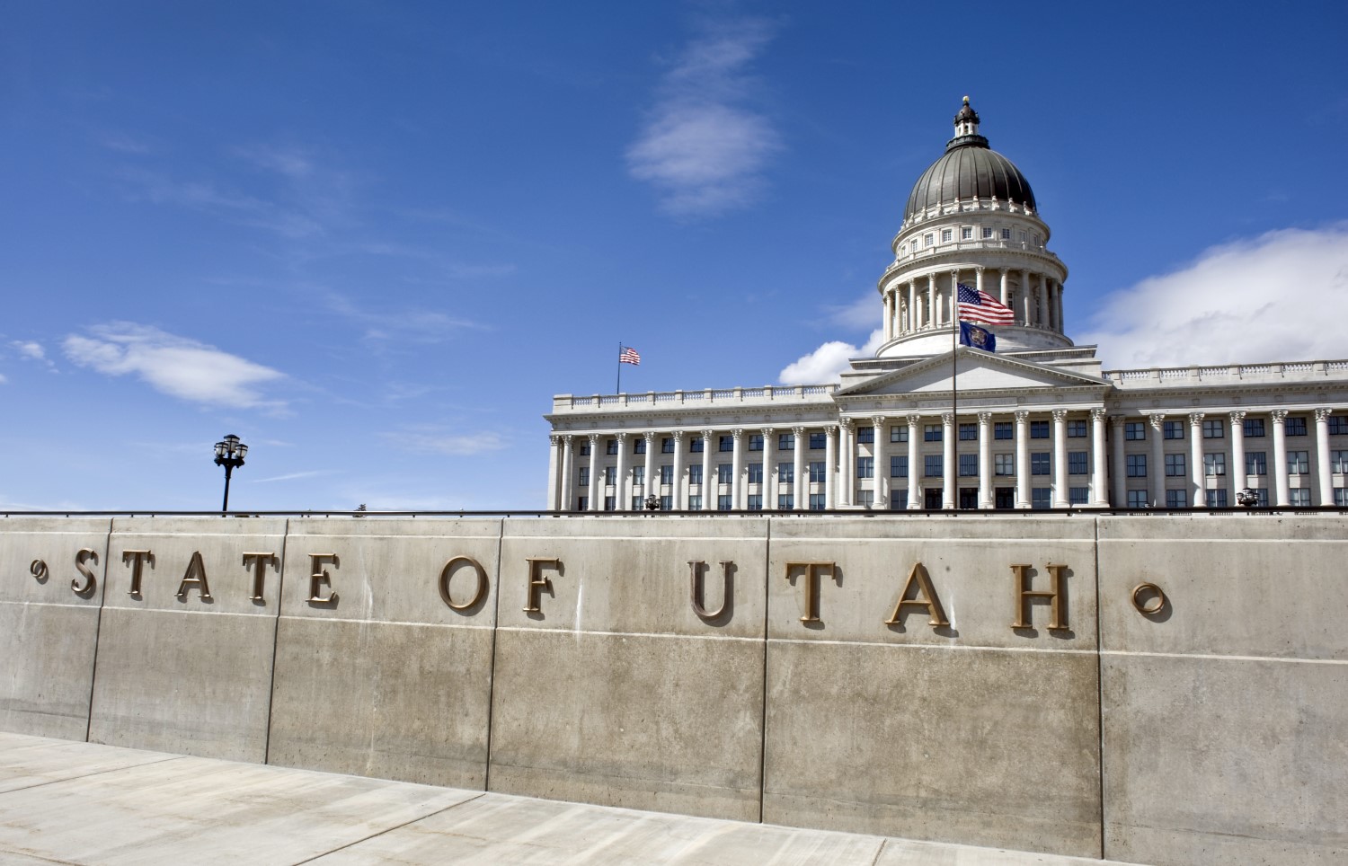 Utah bill would exempt blockchain firms from money transmitter act Utah bill would exempt blockchain firms from money transmitter act