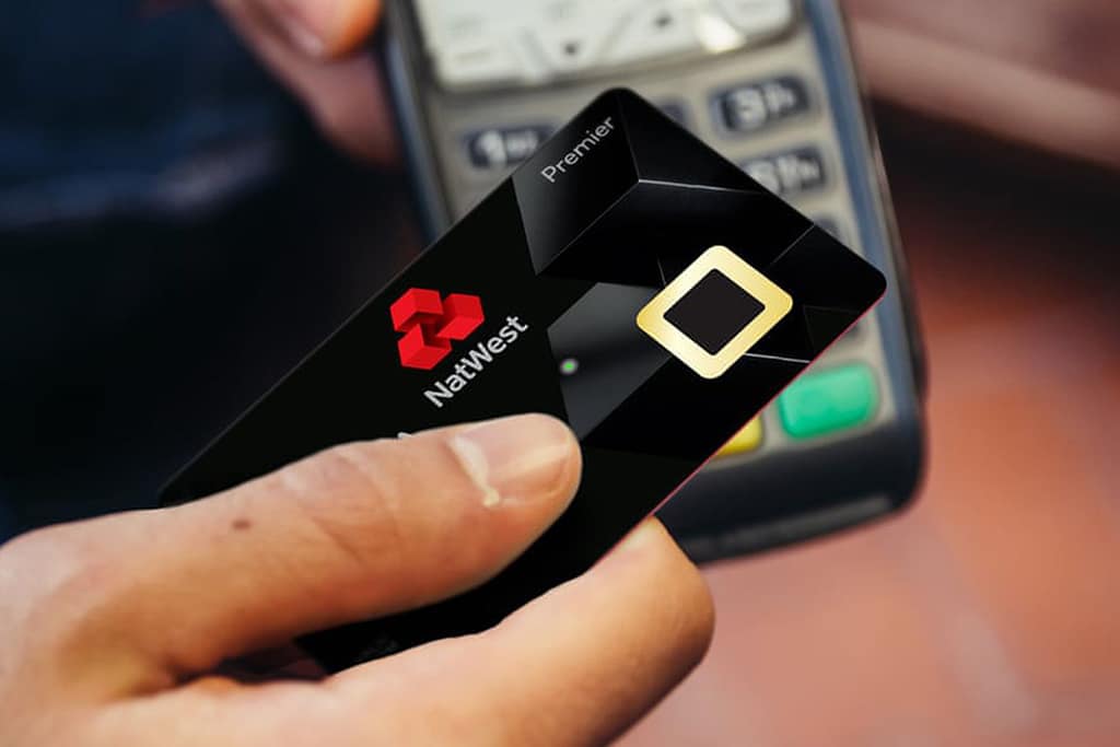 Uk bank natwest debuts credit cards with built-in fingerprint reader Uk bank natwest debuts credit cards with built-in fingerprint reader