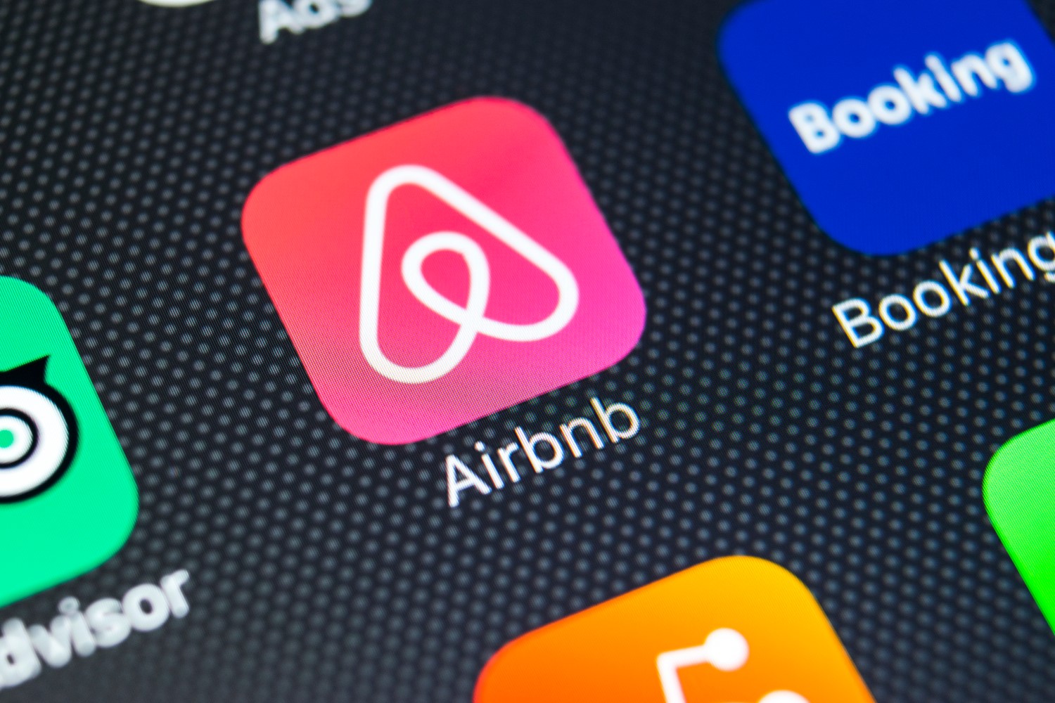 Bitrefill now lets you pay for airbnb rentals with 5 cryptocurrencies Bitrefill now lets you pay for airbnb rentals with 5 cryptocurrencies