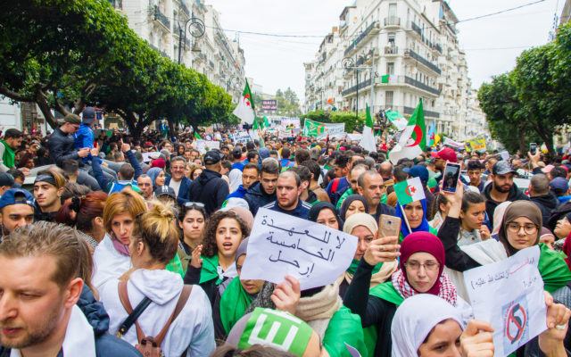 Algeria embroiled in political and economic unrest – time to lift bitcoin ban? Algeria protests bitcoin
