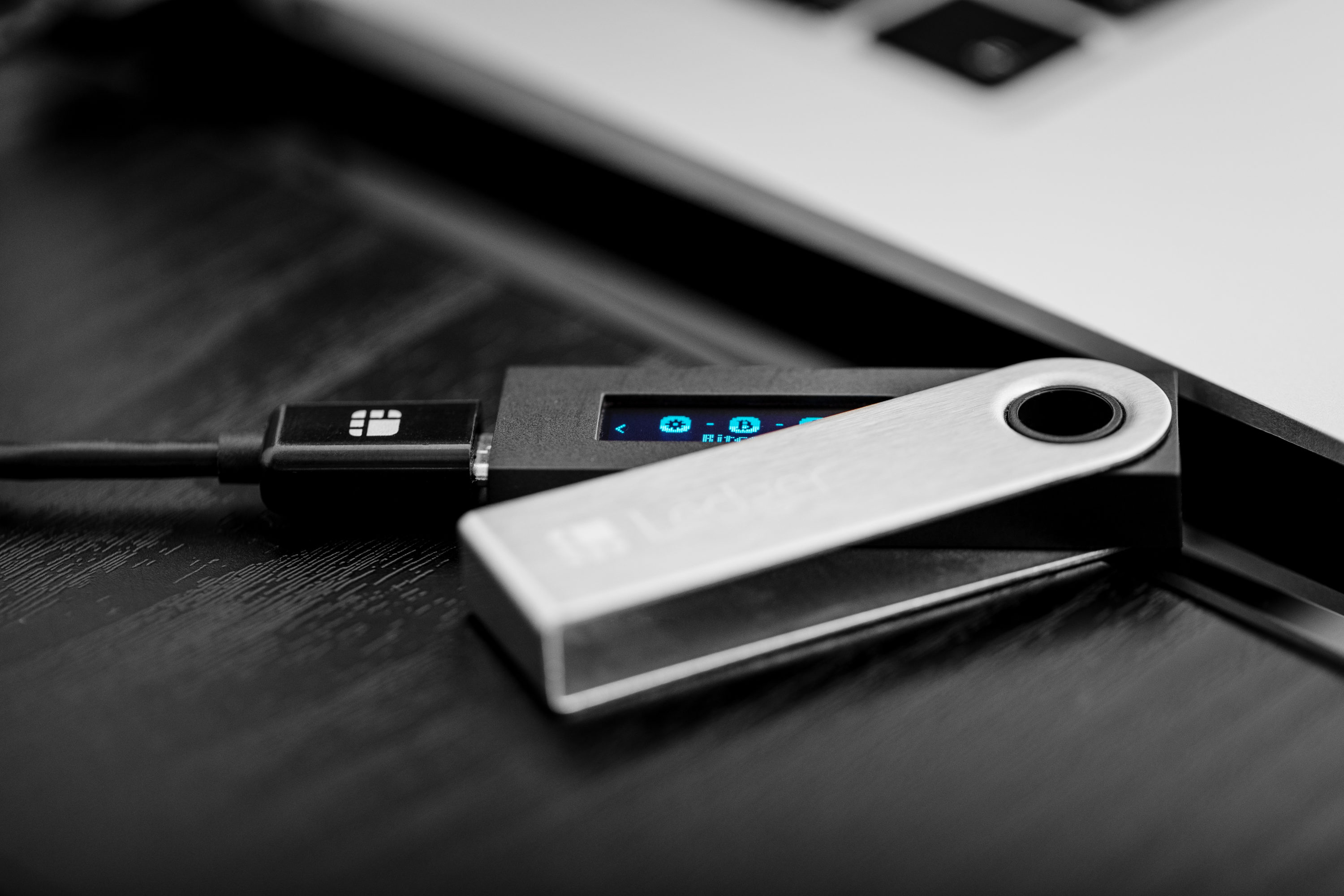What are the top bitcoin & crypto hardware wallets? What are the top bitcoin & crypto hardware wallets?