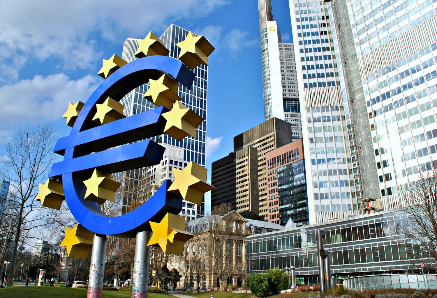 Cryptocurrencies pose no threat to financial stability: eu central bank Cryptocurrencies pose no threat to financial stability: eu central bank
