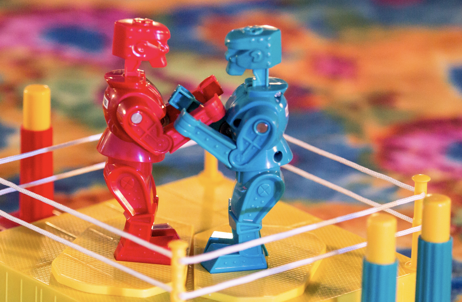 Where's eos? Rival groups now competing to launch official blockchain Where's eos? Rival groups now competing to launch official blockchain