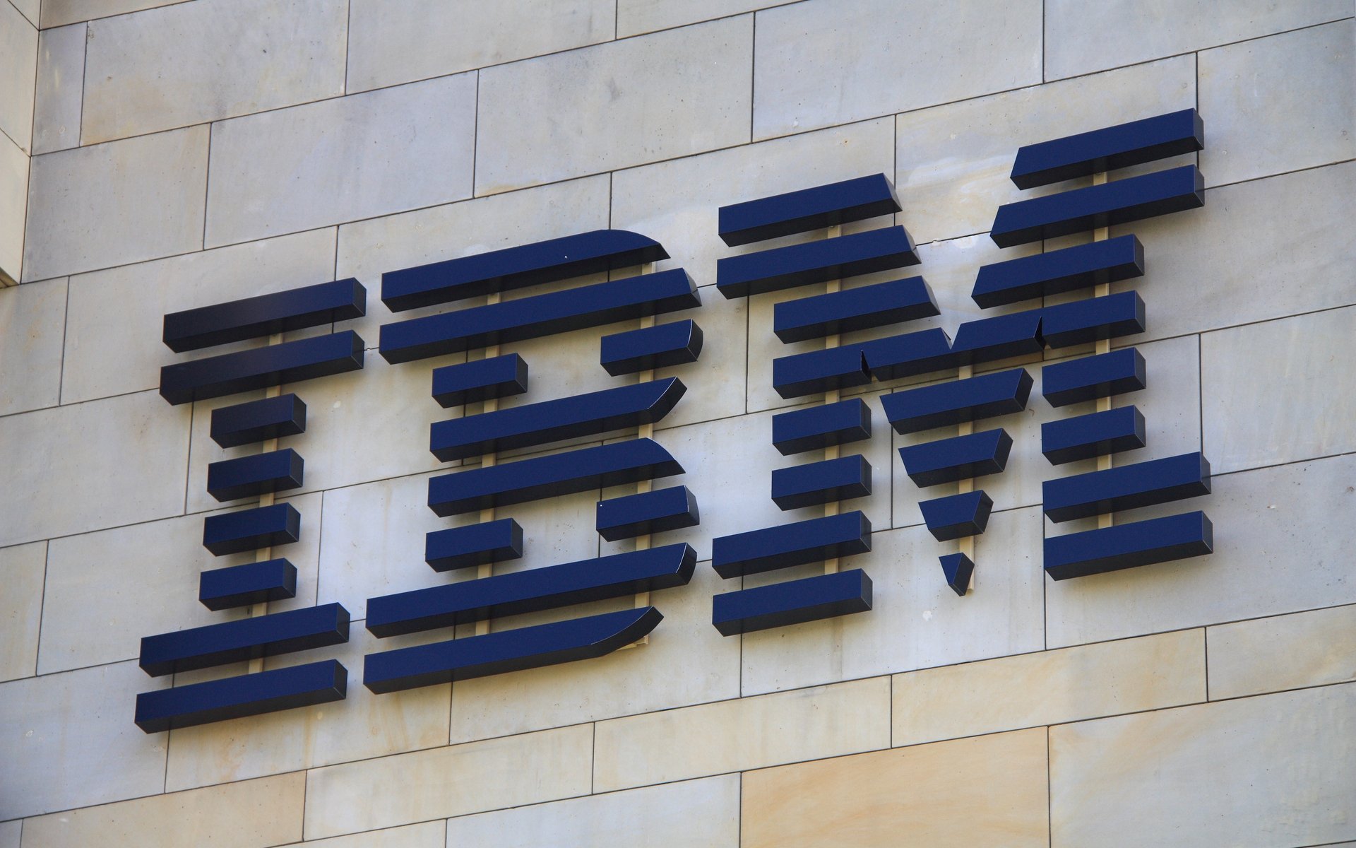 Ibm spending an estimated $160m on blockchain projects per year Ibm spending an estimated $160m on blockchain projects per year