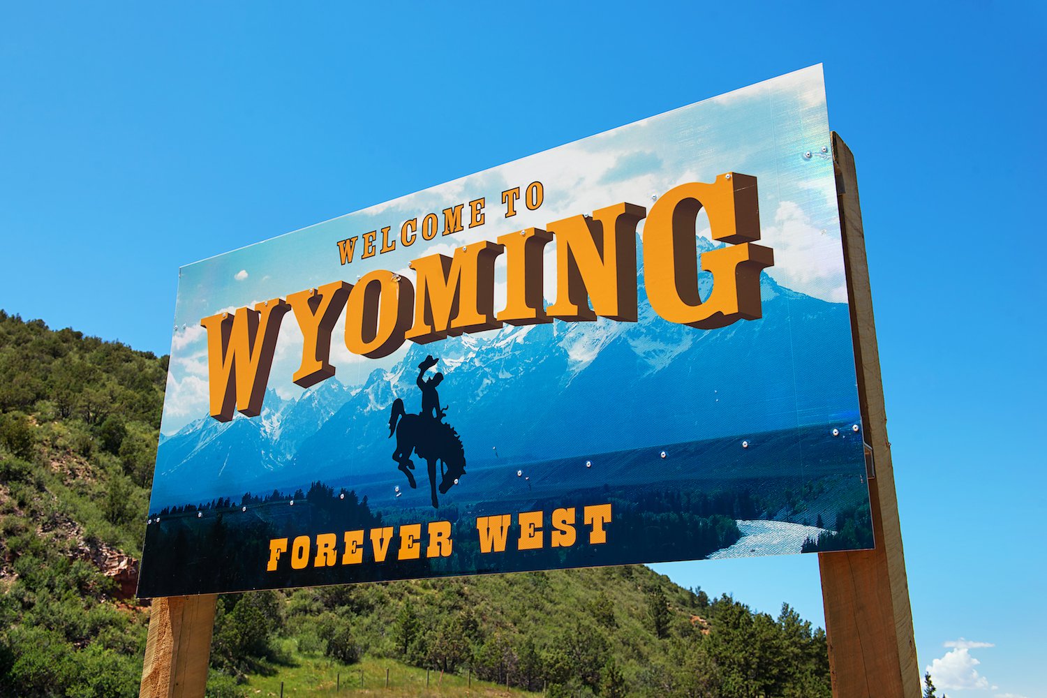 Coinbase resumes service in wyoming after license renewal Coinbase resumes service in wyoming after license renewal