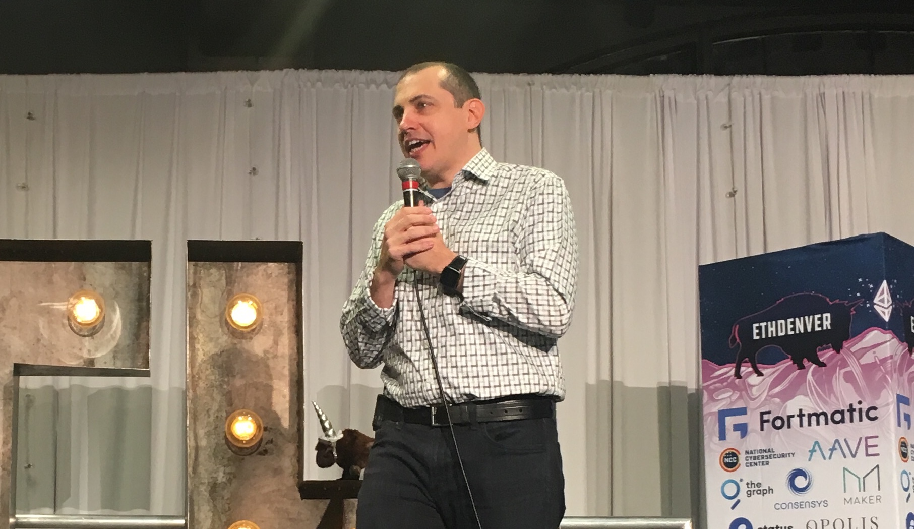 Andreas m. Antonopoulos warns against ethereum community in-fighting Andreas m. Antonopoulos warns against ethereum community in-fighting