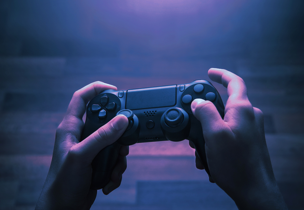 Hackers in turkey steal $2. 5m while chatting through an online game Hackers in turkey steal $2. 5m while chatting through an online game