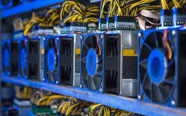 Shutterstock_753650251-640x400. Jpg Bitcoin hashrate hits 3-month high: is btc price next?