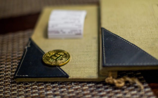 Shutterstock_760001536-640x400. Jpg Bitcoin tips now available on twitter via lightning network