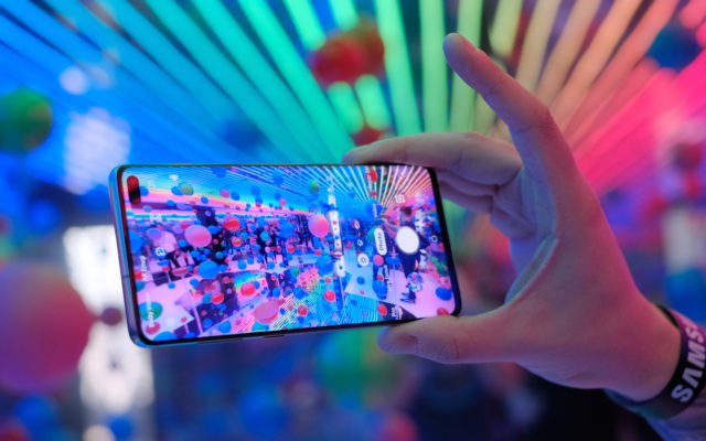 Shutterstock_1318514588-640x400. Jpg Samsung really wants cryptocurrency users to ditch their iphones