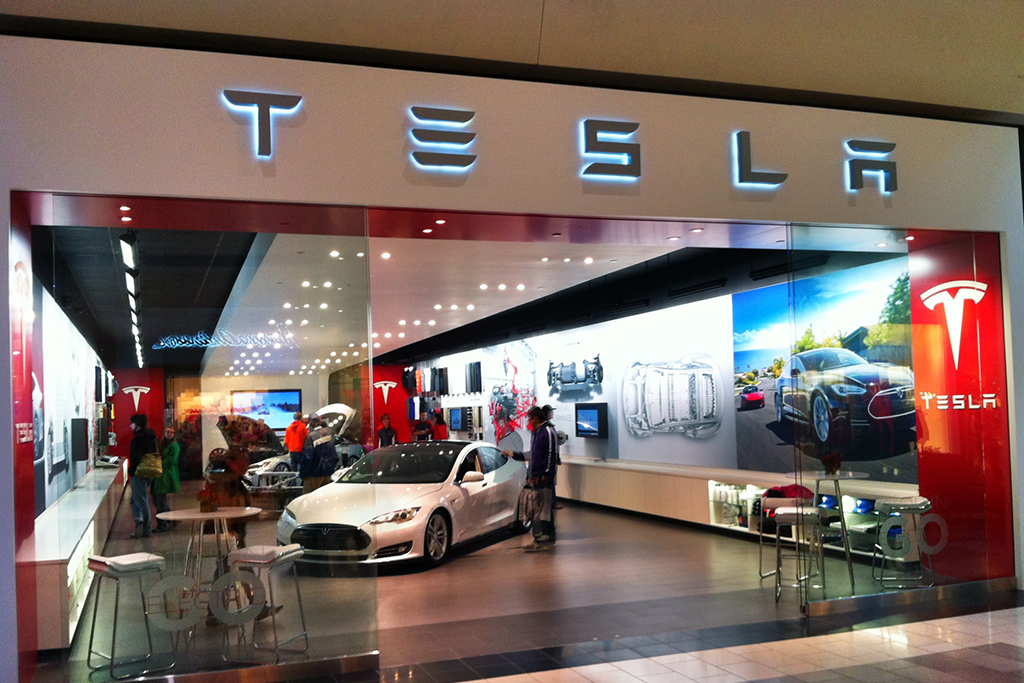 Tesla (tsla) stock goes red after ford invests $500m in its rival rivion Tesla (tsla) stock goes red after ford invests $500m in its rival rivion