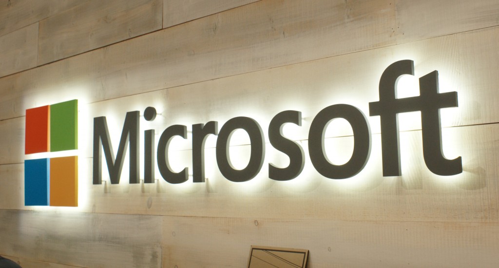 Louis vuitton and dior slip into blockchain with new microsoft platform Microsoft consensys