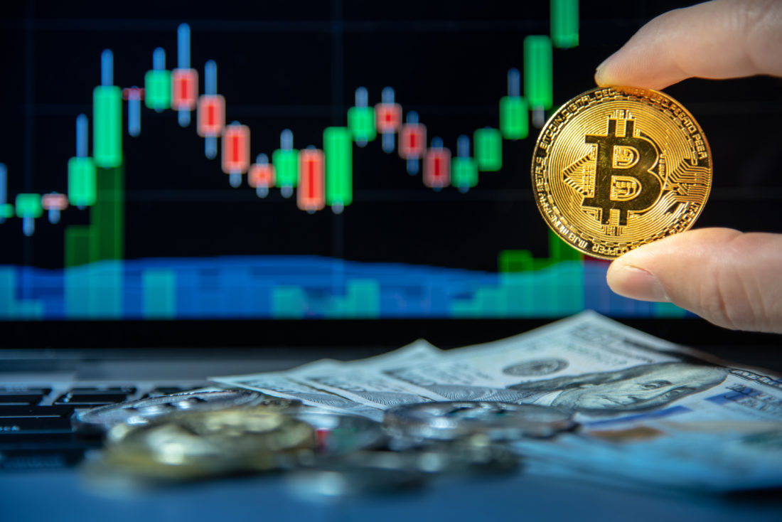 Crypto analyst: bitcoin may monthly candle close confirms bull market or accumulation Crypto analyst: bitcoin may monthly candle close confirms bull market or accumulation