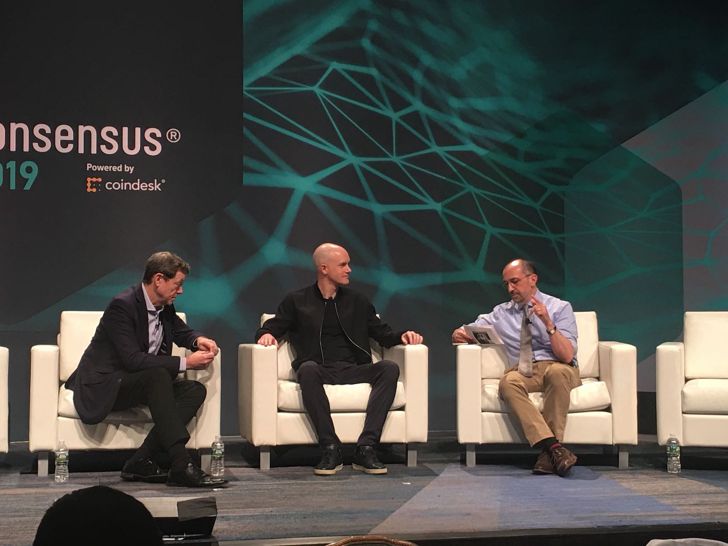 Coinbase custody now has $1 billion of crypto under management, ceo says Coinbase custody now has $1 billion of crypto under management, ceo says