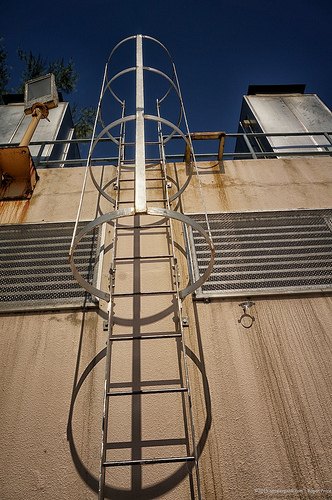 Escape this way! Tags