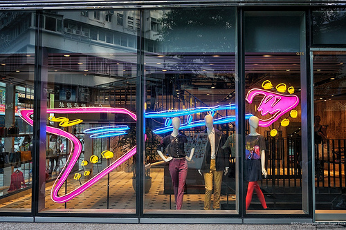 What colour is your guitar? Tags