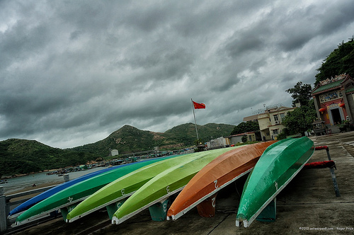 So colourful - dragon boats, i presume! Tags