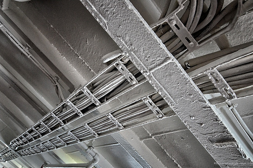 Neat cabling... Tags