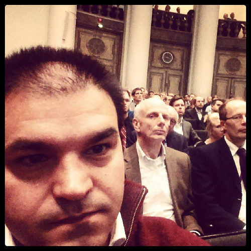 Dr. Robin teigland talar om hur #bitcoin utmanar traditionella monetära institutioner. #sseinsights Tags