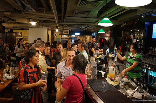 Yes - it is a typical "irish" pub... Tags