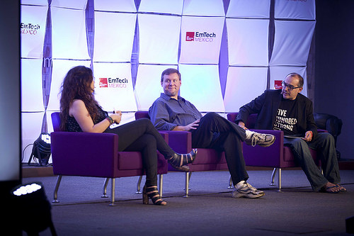 Lucía cangas, jeff garzik y dave mcclure Tags
