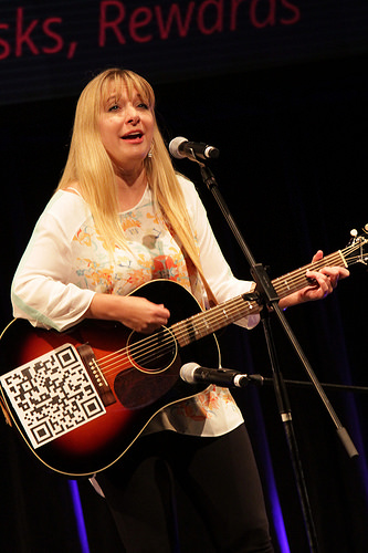 27-14_09_00-01-7d1_0035 Tags