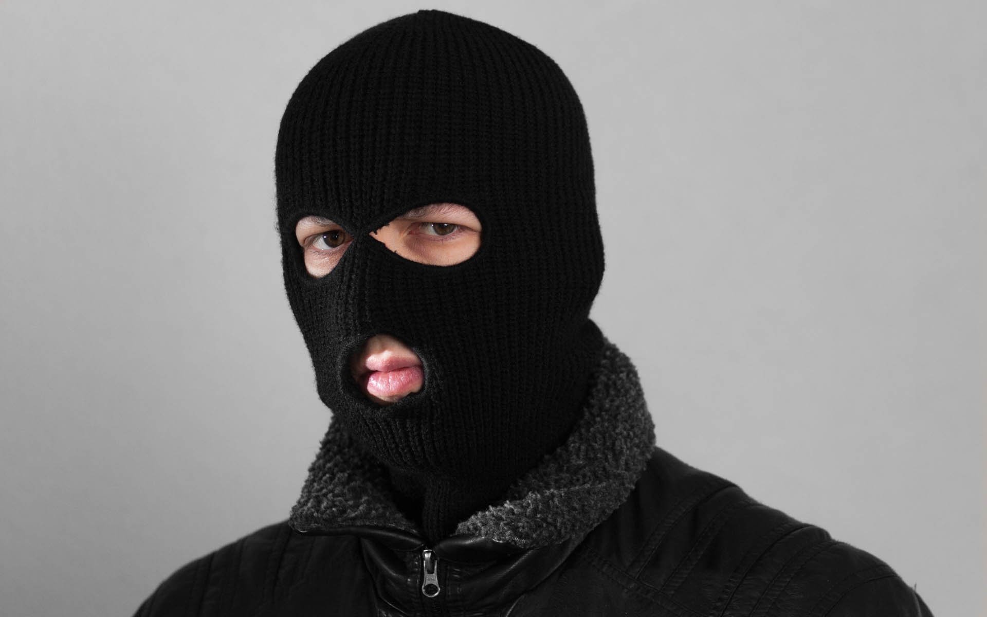Masked gunmen steal ‘fortune’ in bitcoin in daylight uk robbery Bitcoin robbery