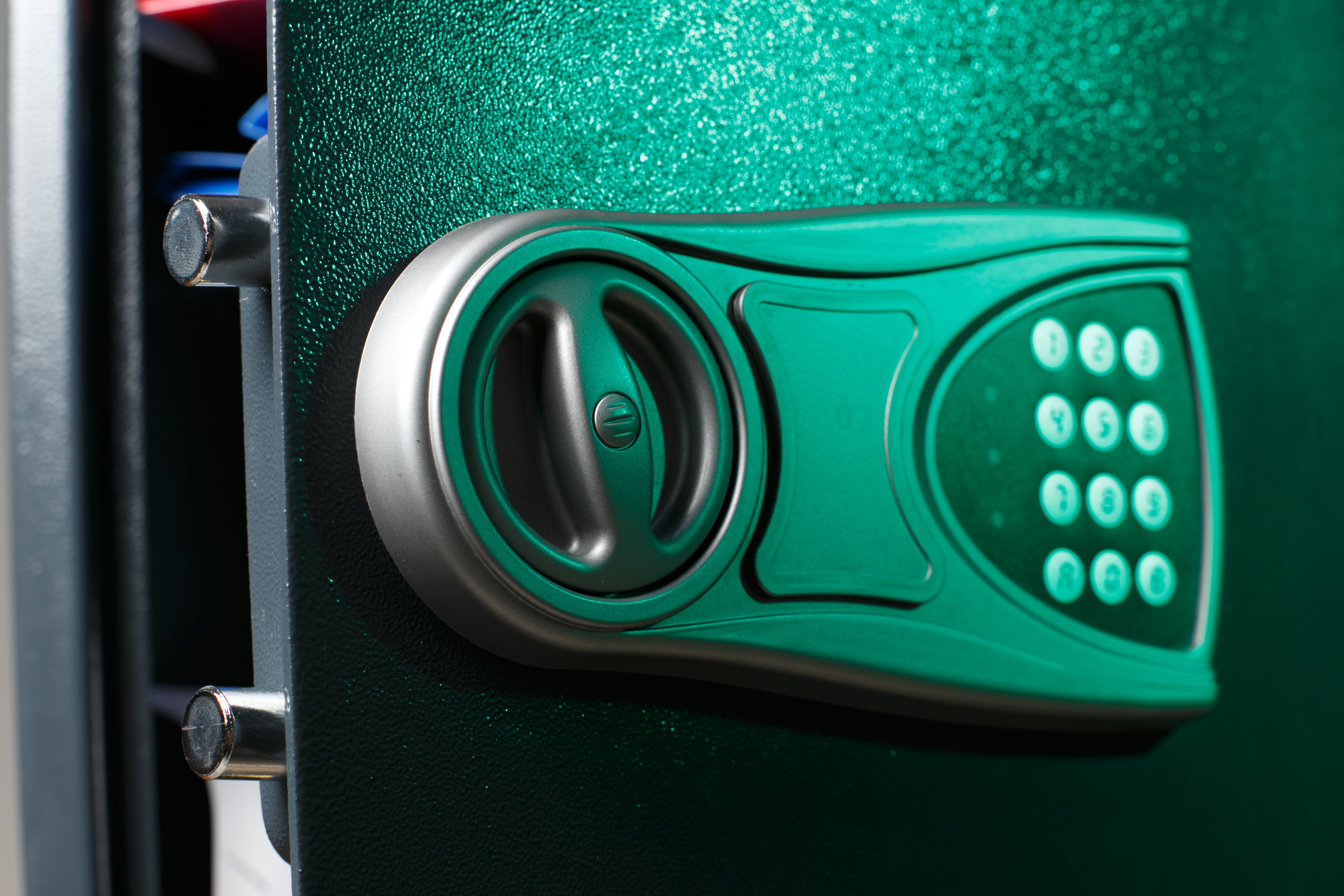 Crypto rich and paranoid: threats prompt radical security in bitcoin land Crypto rich and paranoid: threats prompt radical security in bitcoin land