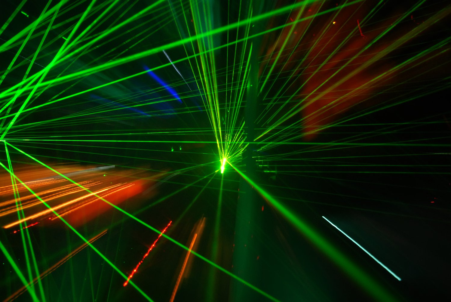 Cryptos go green as market cap holds above $400 billion Cryptos go green as market cap holds above $400 billion