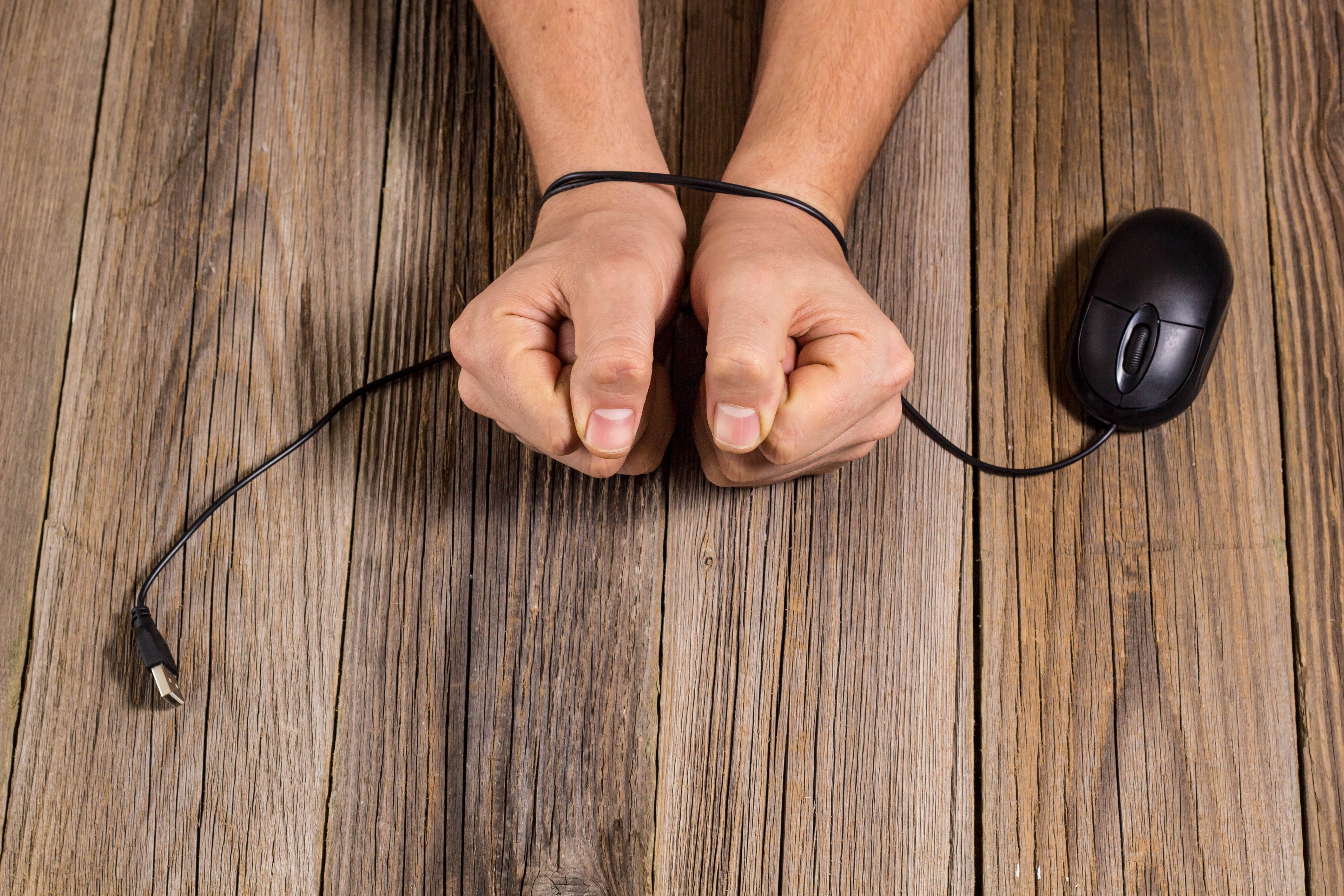 Us government watchdog: regulations are hobbling dlt innovation Us government watchdog: regulations are hobbling dlt innovation