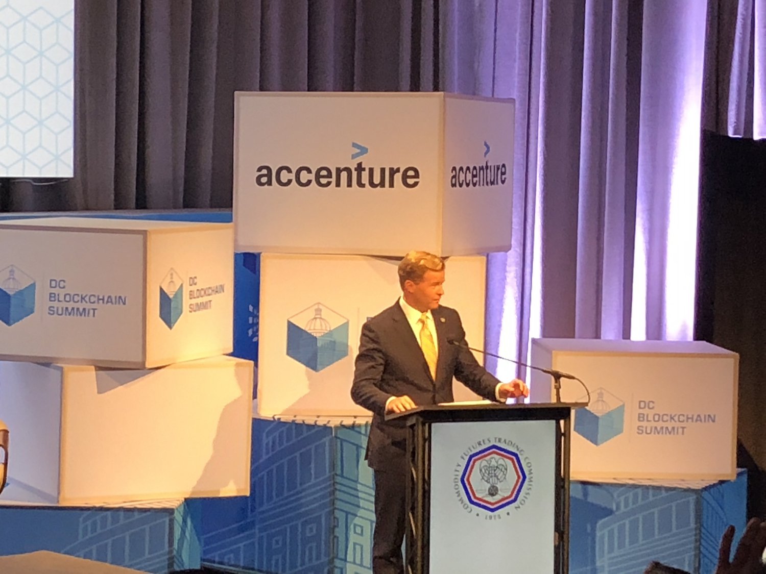 Crypto industry should self regulate, says cftc commissioner Crypto industry should self regulate, says cftc commissioner