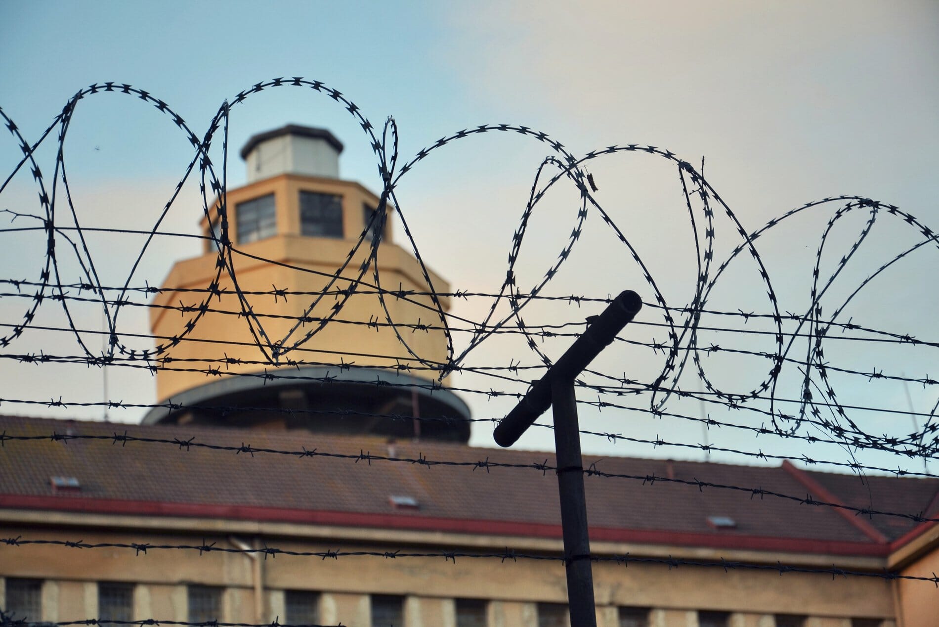 Bitcoin mining hardware thief escapes from prison Bitcoin mining hardware thief escapes from prison