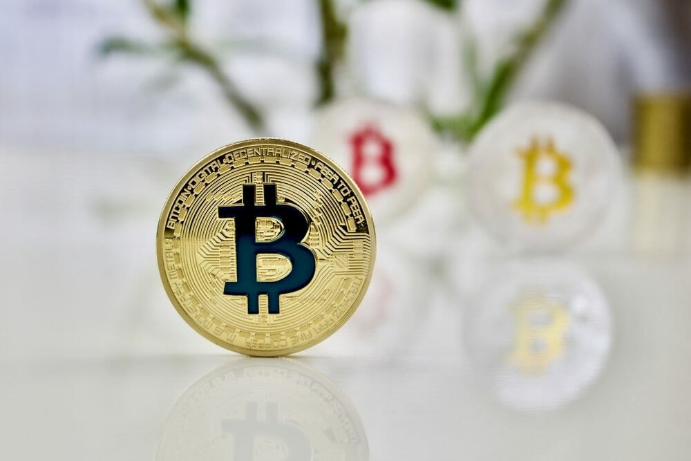 Bitcoin price surpasses $8,000, analysts say another surge expected Bitcoin price surpasses $8,000, analysts say another surge expected