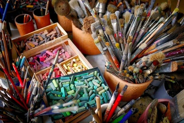 Blockchain could solve one of the art industry’s biggest problems Art supplies