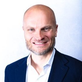 Investor says bitcoin is the ‘first viable replacement for gold’ John pfeffer