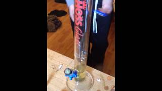 Death to lungs (2 bong tokes 1 breath) Death to lungs (2 bong tokes 1 breath)