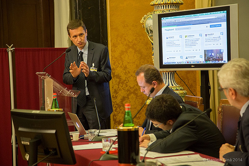 Re: 韩方向中国发公函:请让乐天玛特恢复营业 利于中韩关系 Tags