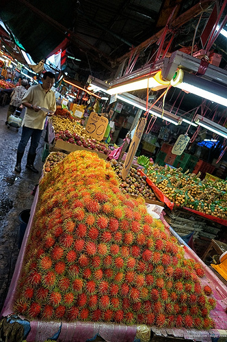 Rambutans are in season again and piled high… i did eat quite a few today… very nice! Tags